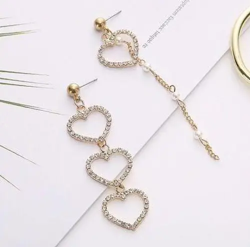 Women's Pearl Love Heart Dangle Drop Earrings Gold