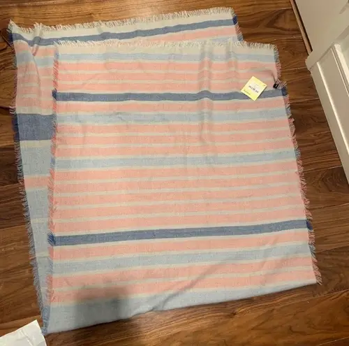 Barbour NWT Pink, blue and cream Freya wrap scarf