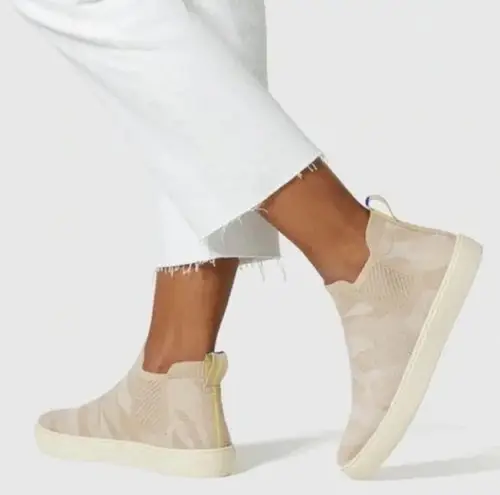 Rothy's Chelsea Sneakers High Top in Sand Camo