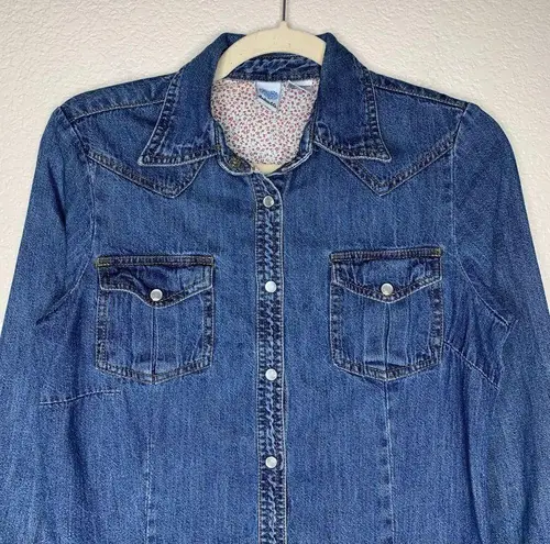 Andrew & Co Vintage Women’s Denim Button Down Shirt Blue