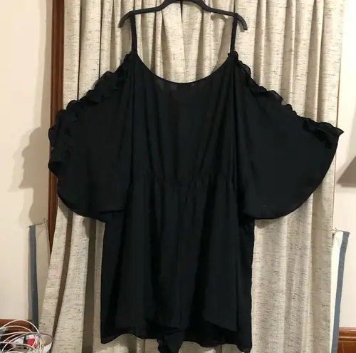 Bold Elements Woman Black Cold Shoulder Romper