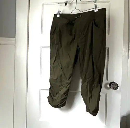 prAna Cropped Cargo Hiking Pants