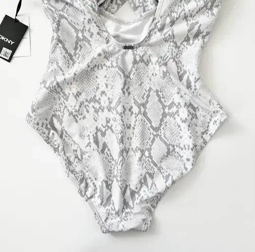 DKNY [] Snake Print White Gray Peek-A-Boo Twist Front One Piece Swimsuit NWT