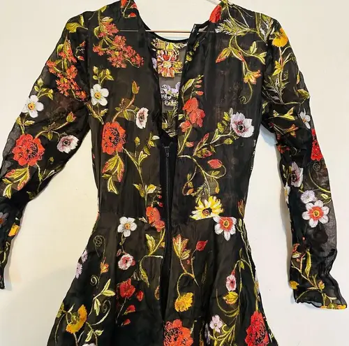 Oscar de la Renta Black Floral Hand Embroidered Tulle Beaded Midi Dress Size 6