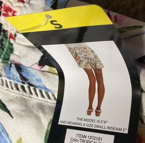 Briggs New York BRIGGS TROPICAL PRINT Linen Blend
Shorts - Effortless Summer SIZE S