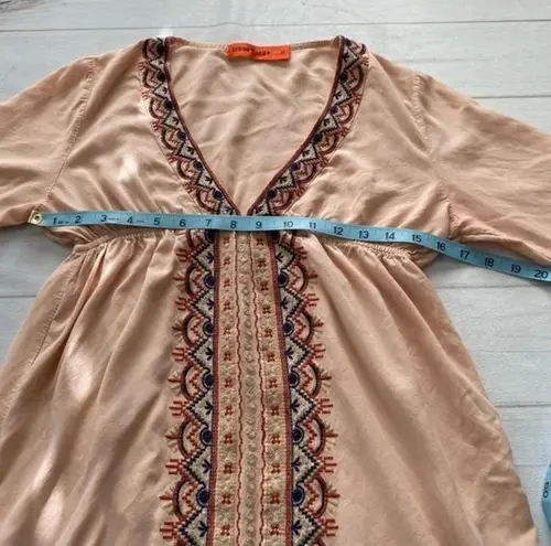 Urban Mango Bohemian embroidered top size women’s XL Orange