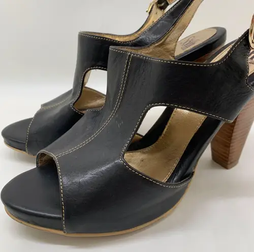 Sofft Black Leather slingback heel Sandal Size 10