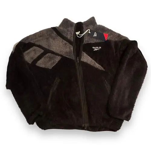 Reebok NWT  Sherpa Vector Jacket