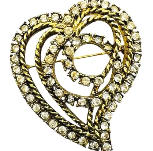 HATTIE CARNEGIE Signed Vintage Heart Gold