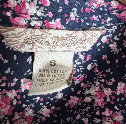 Fun & Flirt CLEARANCE!  Floral Snap Down Shirt Size S EUC