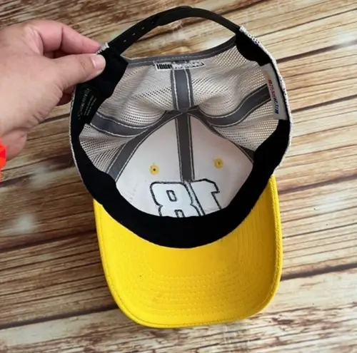 NASCAR Mesh back Team Yellow Hat Cap with driver's number Kyle Busch #18