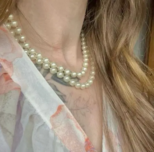 Set of Two Pearl Necklace Vintage “Avonlea” Elegant Classic Minimal Pearlcore White