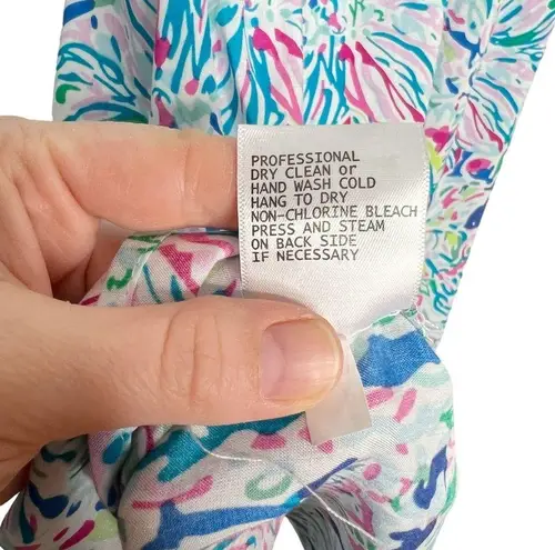 Anne Carson NWT 100% Rayon Colorful Floral Sleeveless Blouse