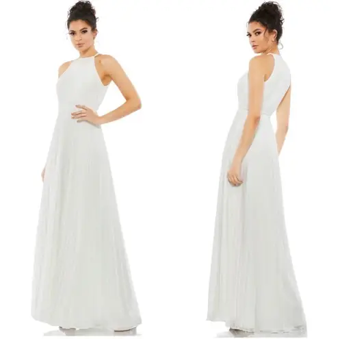 Mac Duggal NEW Ieena For Pleated Halter Neck Flowy Gown In White