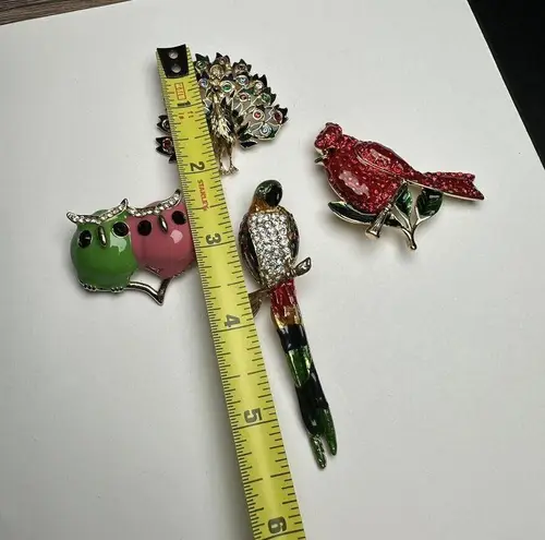Rhinestone Parrot, Cardinal, Peacock, Owls Brooch Pin Lot Of 4 Gold Tone