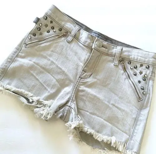 Rock & Republic ✨Light Gray Denim Shorts Jet Tone Studs✨