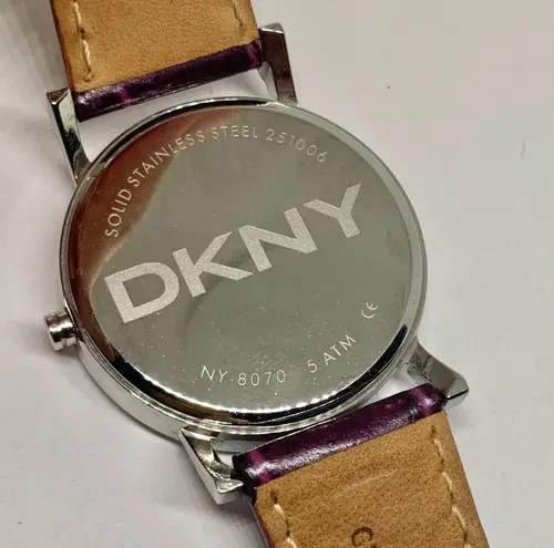 DKNY  solid stainless steel NY8070 Women's watch 36mm silver tone 50M WR running