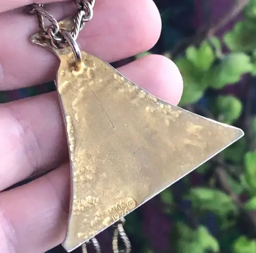 Vintage 70s Metropolitan Museum of Art Egyptian revival pendant on chain