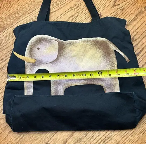 Jim Thompson x Vintage Thai Exclusive Jim Thompson Elephant Graphic Tote Bag Black