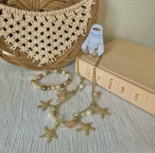 Periwinkle By Barlow Set Pearl Starfish Charm Pink Gold White Earrings Necklace Bracelet