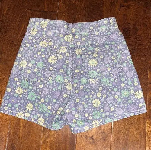 ZARA  Purple Floral Denim Shorts size 6. Button up. High waist