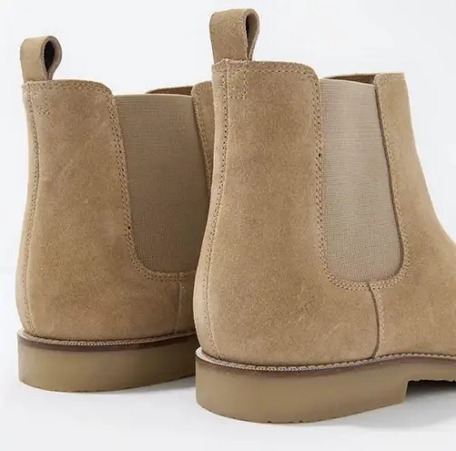 American Eagle  chelsea boots in sand NWT