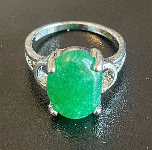 S925 silver green jade ring size 6.5