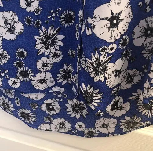 Sami & Jo Petite Blue Floral Blouse👗