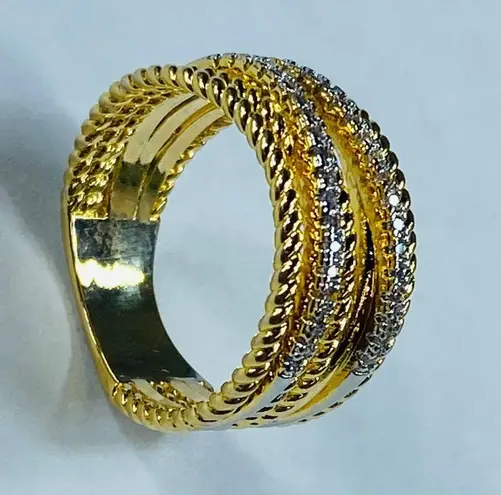 Fashion Ring Gold Tone Clear Rhinestone Accents Layered Twisted Rope Design Sz 8
