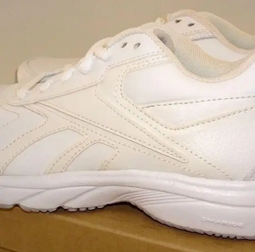 Reebok  Women's Work n Cushion Walking Shoes V46975