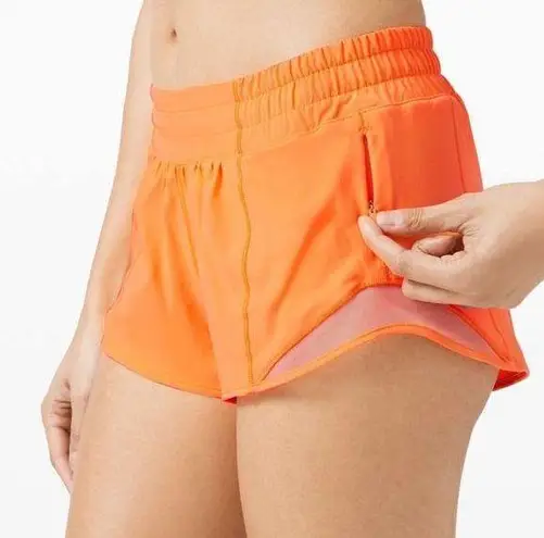 Lululemon Hotty Hot Short *2.5"