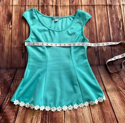 Freeway Women’s Sleeveless Scoop Neck Mint Peplum Top Size Medium