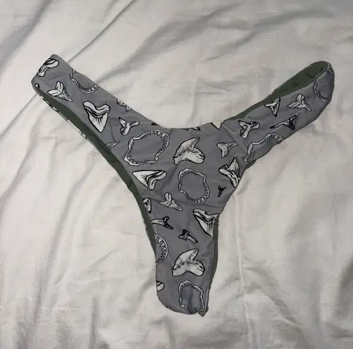 Boutique Cheeky Shark Tooth Reversible Bikini Bottom Black Size 4