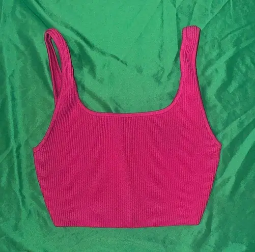 Babaton Aritzia Fuchsia Ribbed Cropped Top size Medium