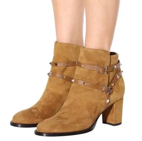 Valentino Garavani Valentino Rockstud 100mm double strap tan suede ankle boots size IT 37.5 US 7.5