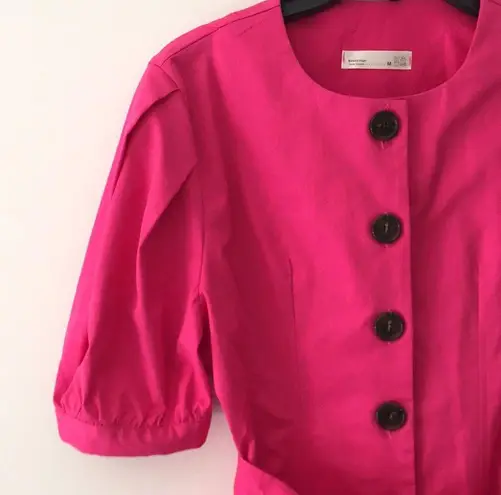 Bright pink dress. Fits S Size XS