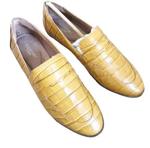 NWT Rockport TruTech Women's Size 9 Tan Leather Perpetua Penny Loafers