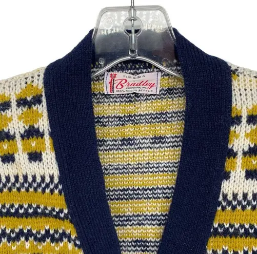 Bradley Knitwear Vintage 1960s Fair Isle Cardigan Sweater Vest Size M