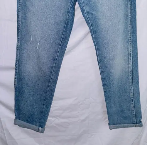 Arizona Jeans Arizona Jean Co. Light Wash Denim Highest Rise Mom Jeans size 3