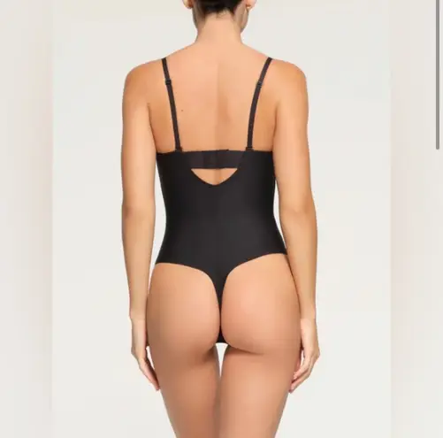 SKIMS Body Contour Underwire Bodysuit L