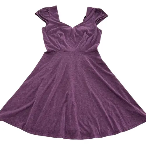 Gilli Dress Womens Small Purple Fit Flare V Neck Short Sleeve Made USA Stretchy Purple