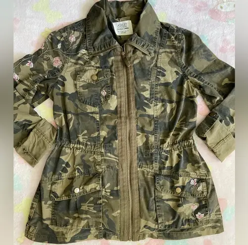 Ashley by 26 International Womans Camouflage & Floral Vintage Jacket (MINT) S