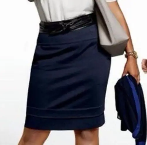 CAbi  Style 5051 Lido Tiered Navy Pencil Skirt Size 6