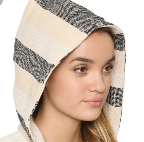 Solid & Striped Beach Cape NWOT