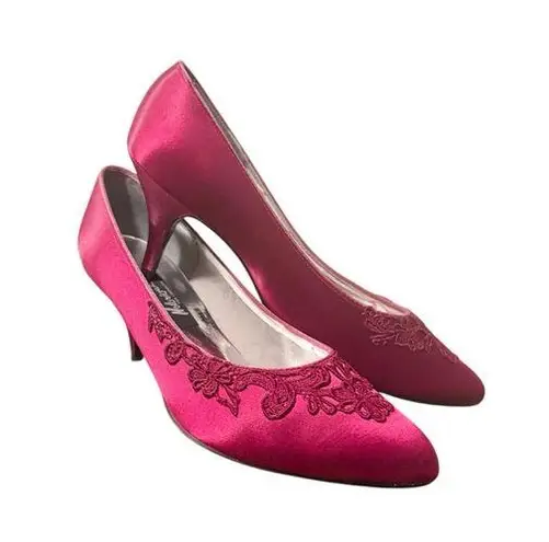 Vintage Notorious by Chandlers Ruby Red Pumps Heels Dressy Shoes Size 8.5