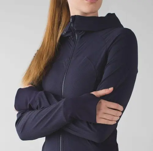 Lululemon  In Flux  Reversible Jacket Black Grape