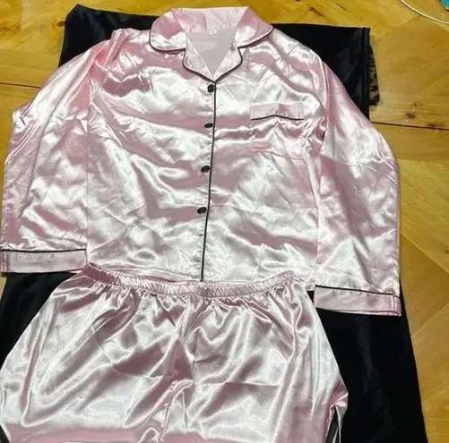 long sleeve & short PJ set. Pink w black trim. silky, smooth, pajama set! Size M