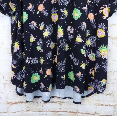 Modcloth  Zodiac Top Women Plus 2X Black Winning Them Over Short Sleeve Pin-Tucks