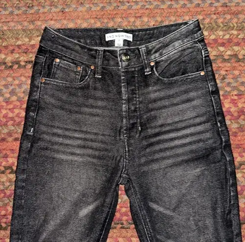 AND NOW THIS BLACK GREY RIPPED KNEE SKINNY JEANS Size 27