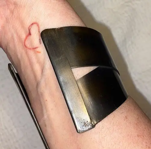 Beautiful Brass Cuff Wonder Women Bracelet